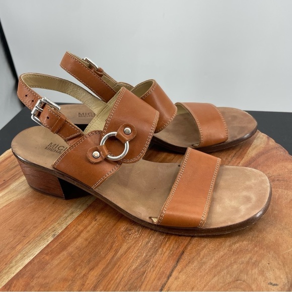 Michael Kors 100% brown Leather Designer Collection Sandals Sz 8 silver hardware - Picture 1 of 7